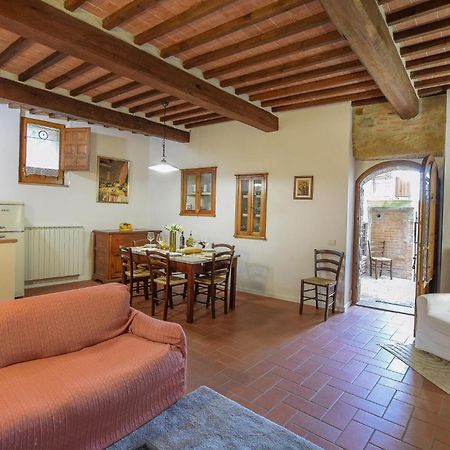 Cozy Apartment In Monticchiello With Wi-Fi エクステリア 写真