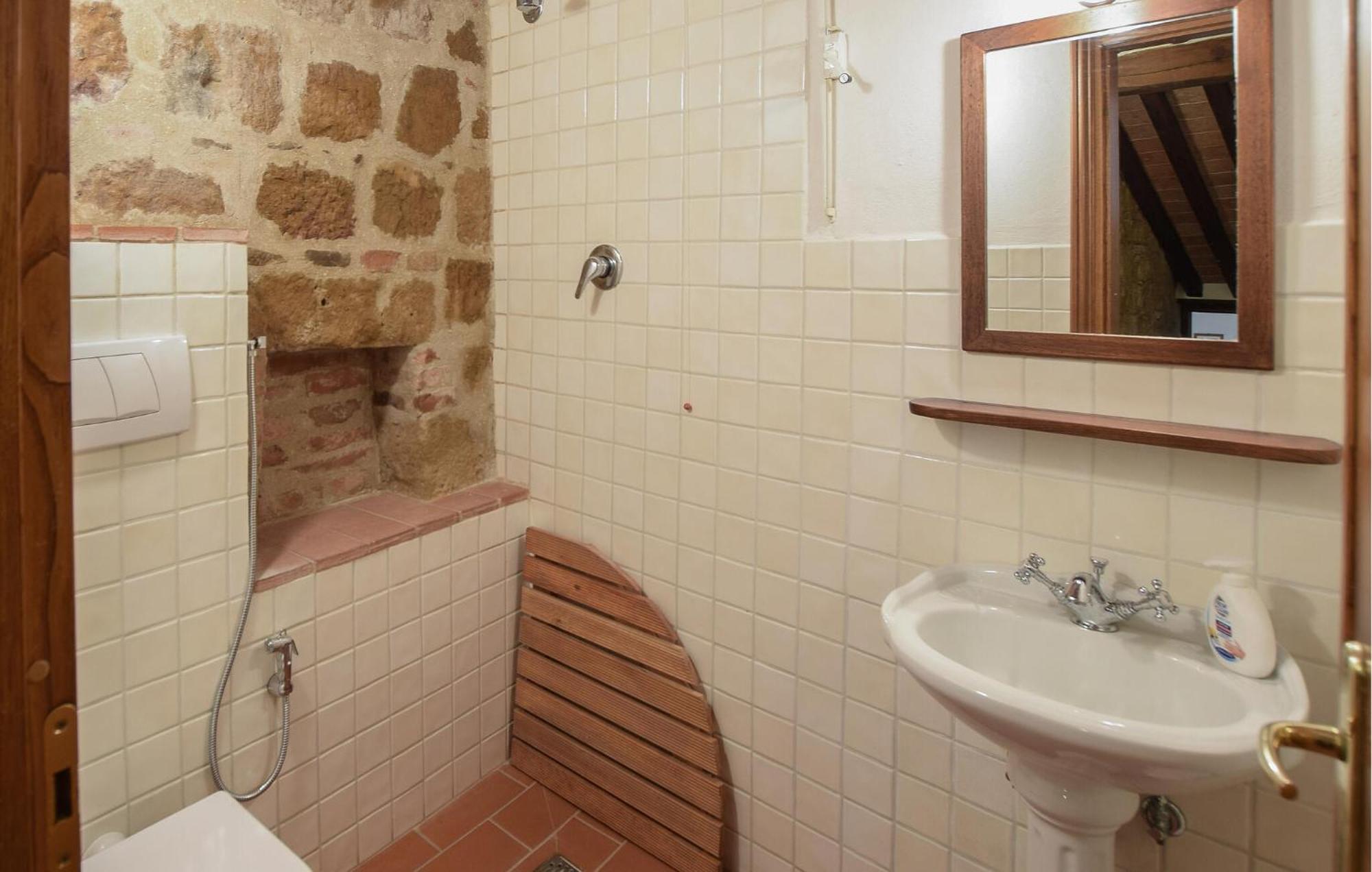 Cozy Apartment In Monticchiello With Wi-Fi エクステリア 写真